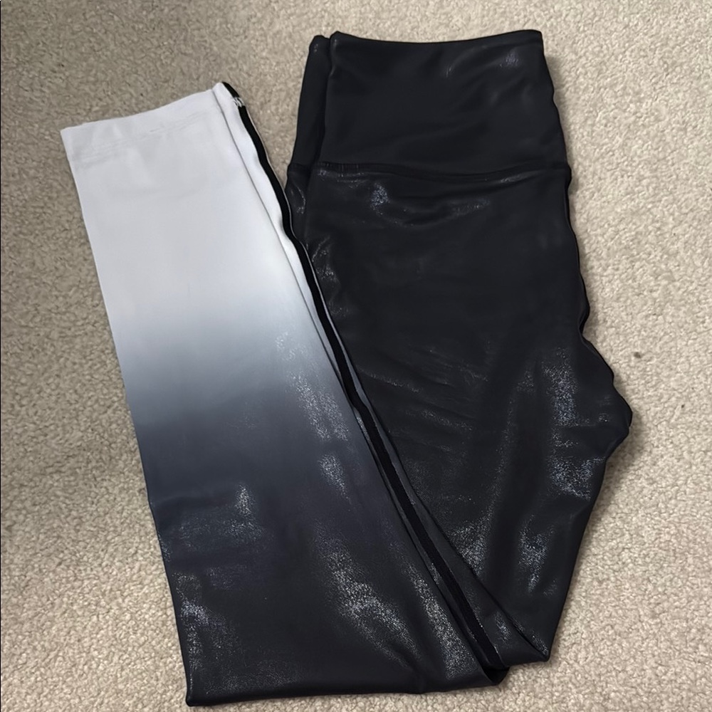 Black and White Ombre Leggings